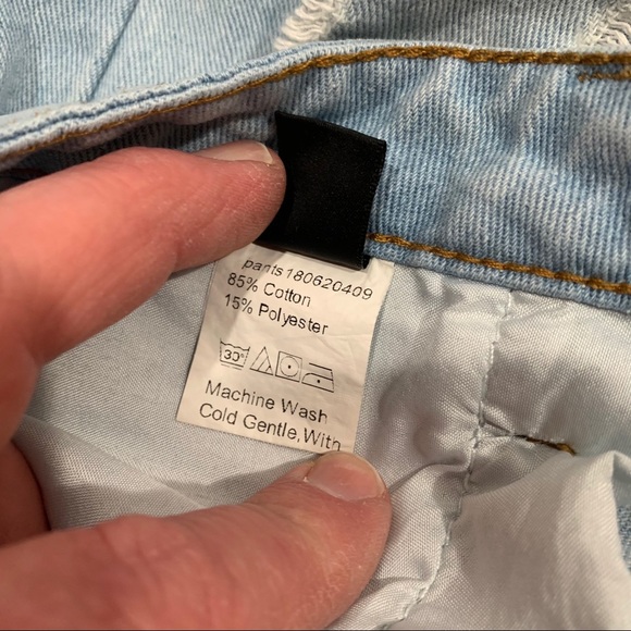 Schein Women’s Medium Distressed Jeans - Picture 4 of 5